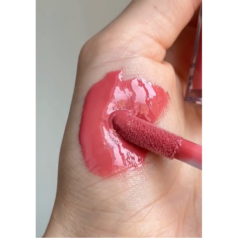 Блеск для губ Bogenia BG 711 Succous Lips Angelic 3D effect 004 Elegy